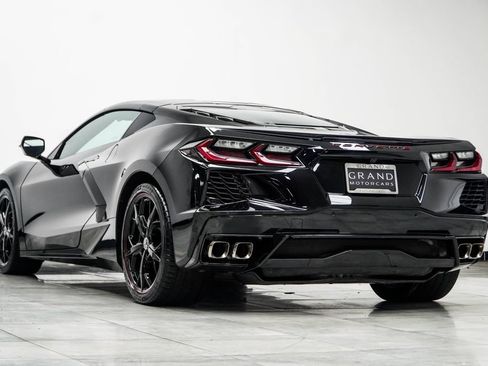Used 2022 Chevrolet Corvette Stingray Coupe w/ 1LT RWD image 15
