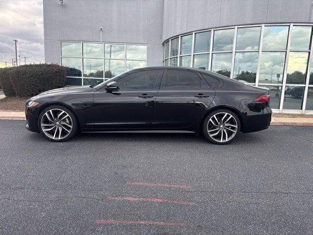 Used 2024 Jaguar XF R-Dynamic SE AWD/4WD image 11