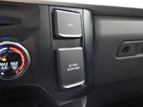 Used 2024 Ford F250 XLT w/ XLT Premium Package AWD/4WD image 41