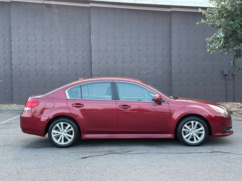 Used 2014 Subaru Legacy 2.5i Premium AWD/4WD image 3