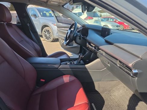 Used 2023 MAZDA MAZDA3 s image 19