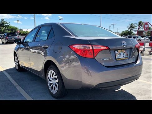 Used 2017 Toyota Corolla LE FWD image 7