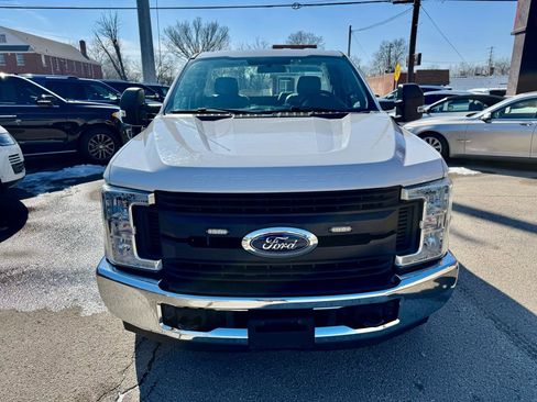 Used 2018 Ford F250 XL w/ Power Equipment Group image 9