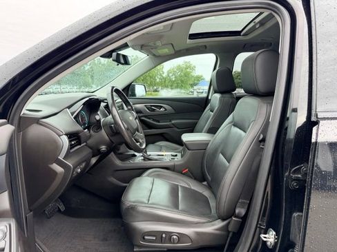 Used 2019 Chevrolet Traverse Premier w/ Redline Edition AWD/4WD image 7