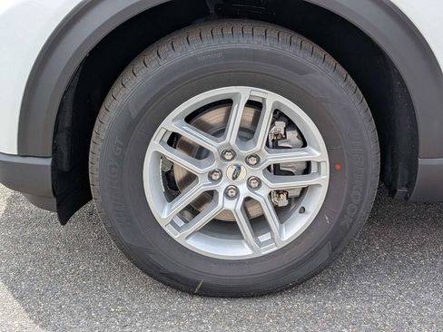 New 2026 Ford Explorer Active AWD/4WD image 6
