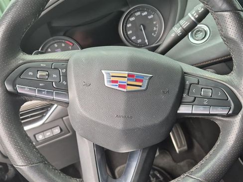 Used 2023 Cadillac XT4 Sport w/ Technology Package AWD/4WD image 11