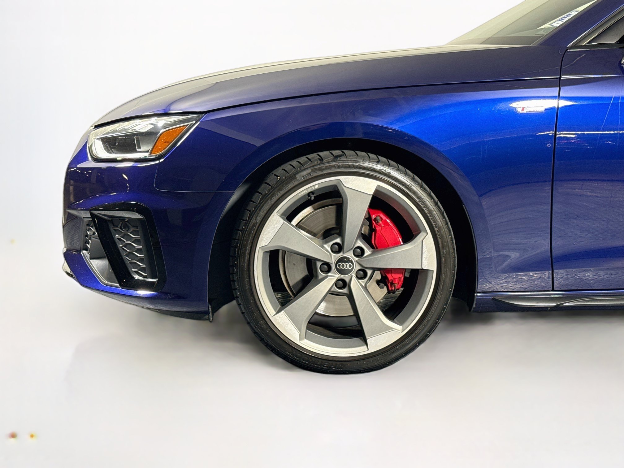 Used 2023 Audi A4 2.0T Premium Plus w/ Premium Plus Package AWD/4WD image 28