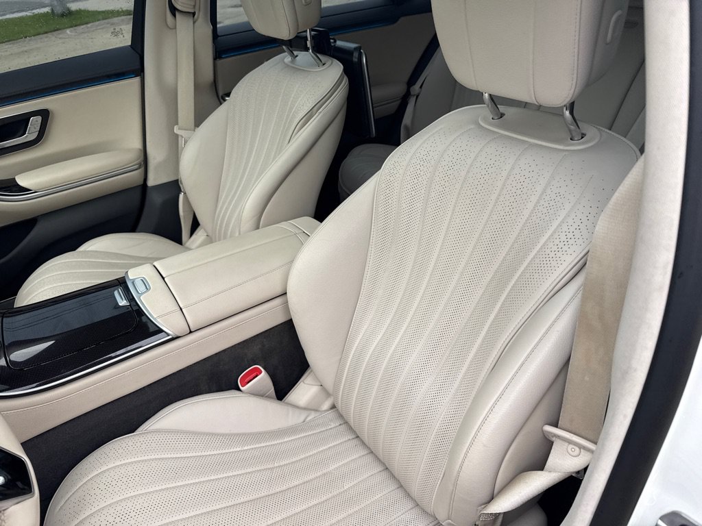 Used 2023 Mercedes-Benz S 500 4MATIC w/ AMG Line image 16