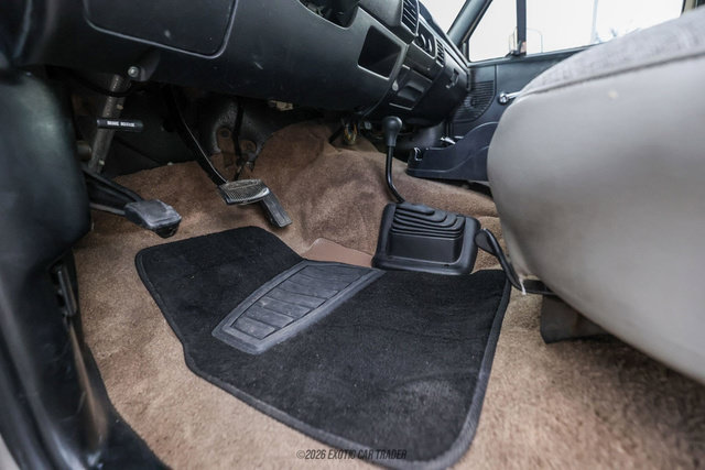 Used 1993 Ford F150 XL AWD/4WD image 40