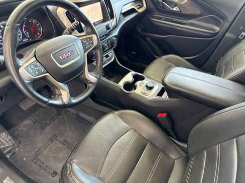 Used 2022 GMC Terrain Denali image 9