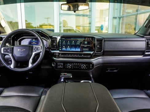 Used 2024 Chevrolet Silverado 1500 RST w/ All Star Edition Plus AWD/4WD image 5