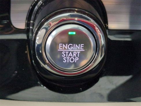 Certified 2022 Lincoln Corsair Standard w/ Equipment Group 101A image 21