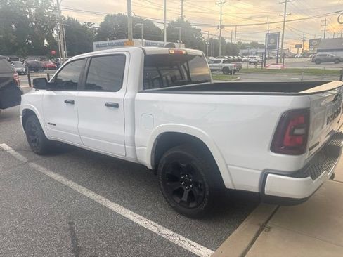 Used 2025 RAM 1500 Big Horn AWD/4WD image 16