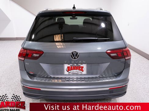Used 2023 Volkswagen Tiguan SE image 4