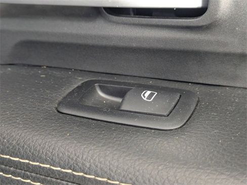 Used 2022 RAM 2500 Big Horn w/ Level C Equiment Group image 32