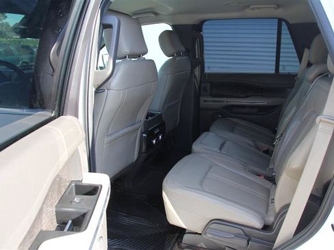 Used 2020 Ford Expedition Limited AWD/4WD image 23