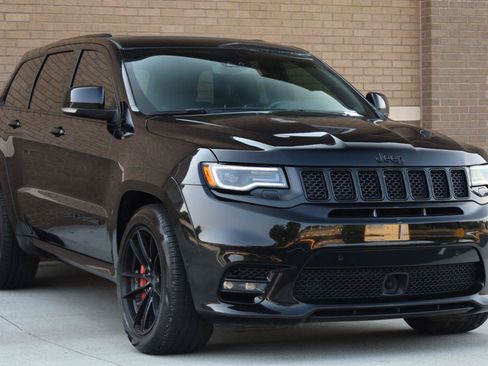 Used 2020 Jeep Grand Cherokee SRT AWD/4WD image 4