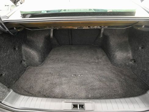 Used 2016 Nissan Altima 2.5 SR image 16