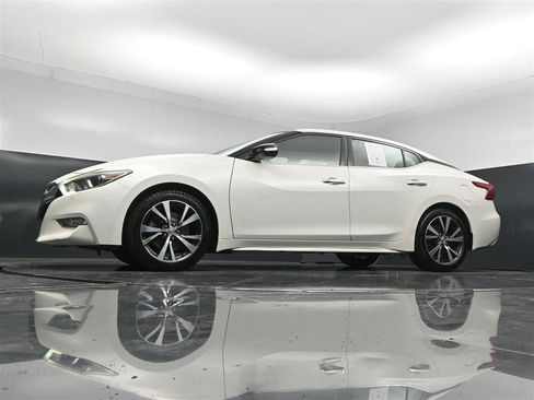 Used 2017 Nissan Maxima 3.5 SL FWD image 27