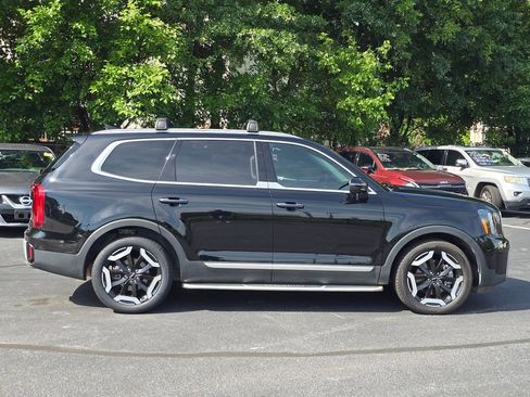 Certified 2024 Kia Telluride S w/ S Sunroof Package AWD/4WD image 2