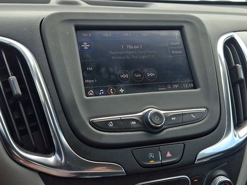 Certified 2024 Chevrolet Equinox LS FWD image 16
