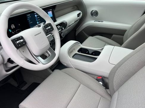 New 2026 Hyundai Palisade SE FWD image 10