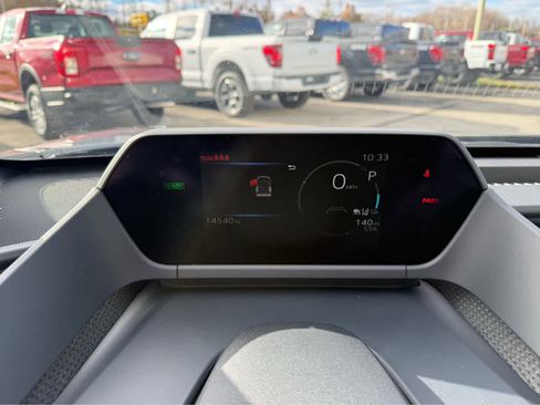 Used 2023 Toyota bZ4X XLE image 9