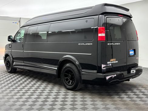 Used 2020 GMC Savana 2500 Extended w/ Enhanced Convenience Package RWD image 14