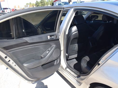 Used 2014 Kia Cadenza Premium w/ Luxury Package image 8