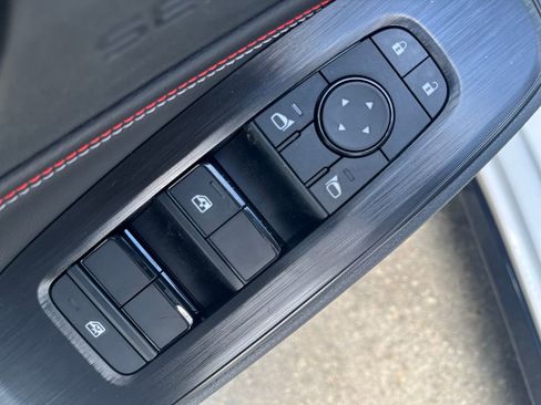 New 2026 Nissan Sentra SR w/ SR Premium Package FWD image 11