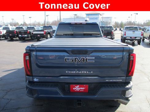 Used 2025 GMC Sierra 3500 Denali w/ Denali Reserve Package image 9