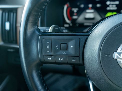 Used 2023 Nissan Pathfinder Platinum w/ Cargo Package image 25