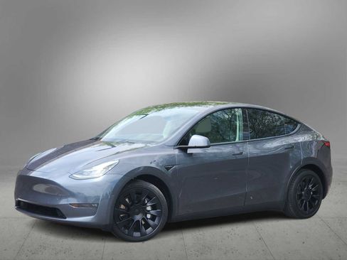 Used 2021 Tesla Model Y Long Range AWD/4WD image 1