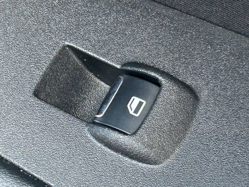 Used 2019 Ford Edge SE w/ SE Fleet Driver's Package FWD image 34
