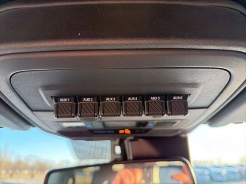 Used 2023 Ford Bronco Badlands image 34