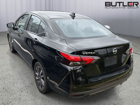 Used 2024 Nissan Versa SV FWD image 10