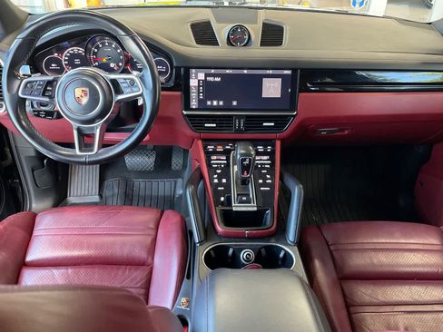 Used 2019 Porsche Cayenne AWD/4WD image 11