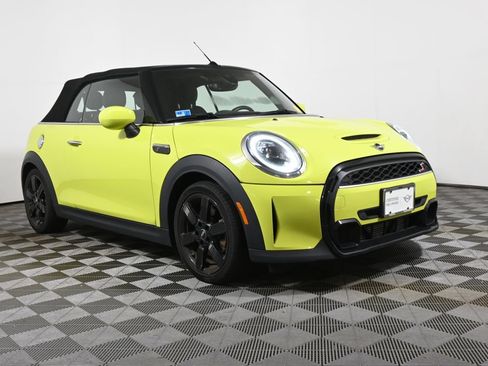 Certified 2024 MINI Cooper S FWD image 9