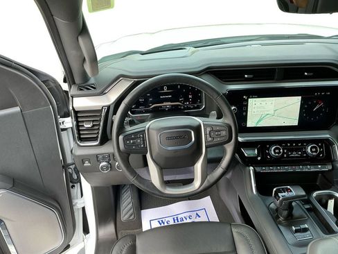 Used 2024 GMC Sierra 1500 Denali w/ Technology Package image 12