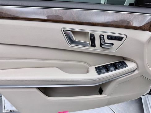 Used 2014 Mercedes-Benz E 350 4MATIC image 16