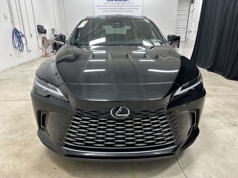 Used 2023 Lexus RX 350 Premium w/ Accessory Package AWD/4WD image 3