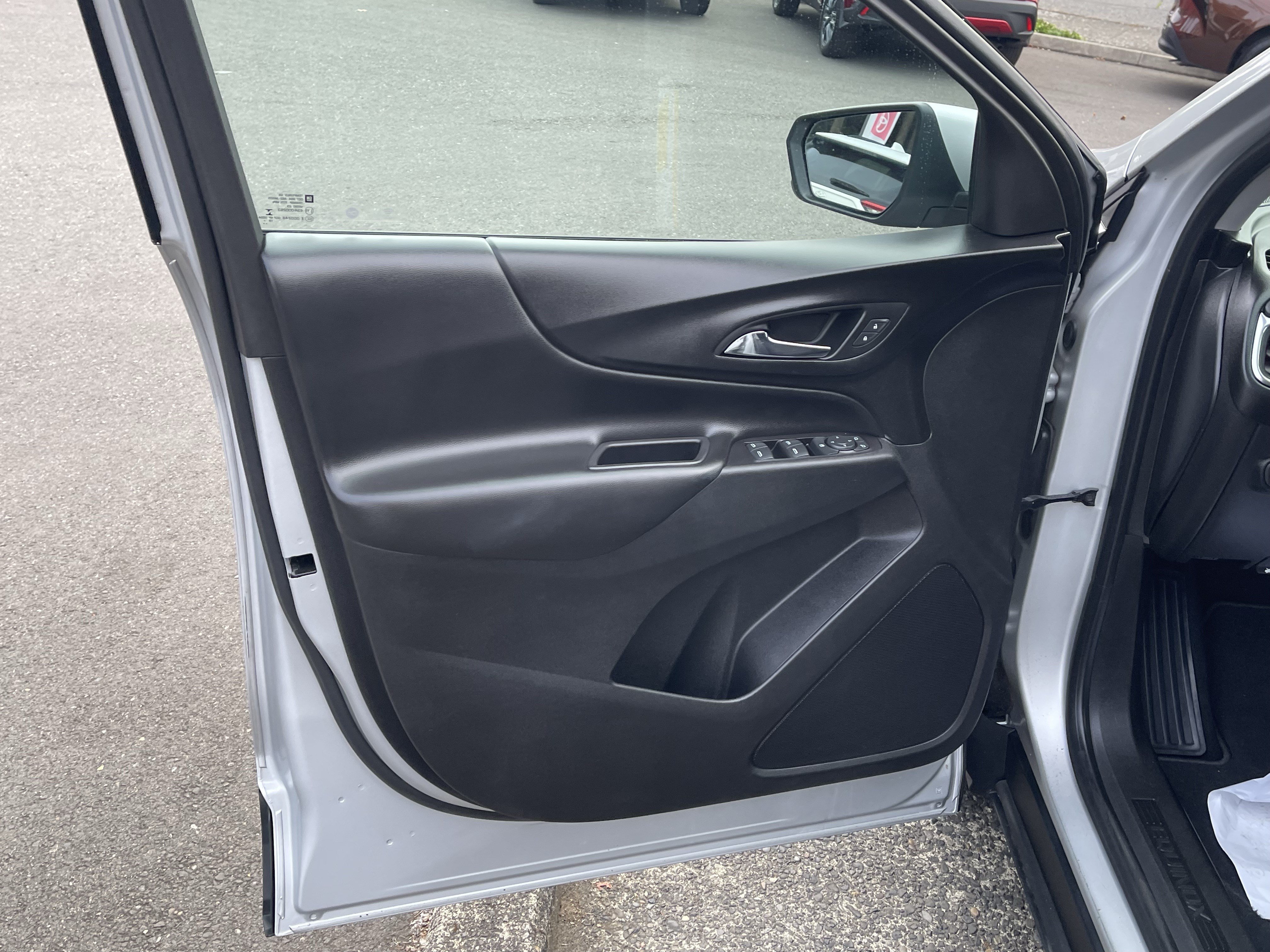 Used 2019 Chevrolet Equinox LT AWD/4WD image 15