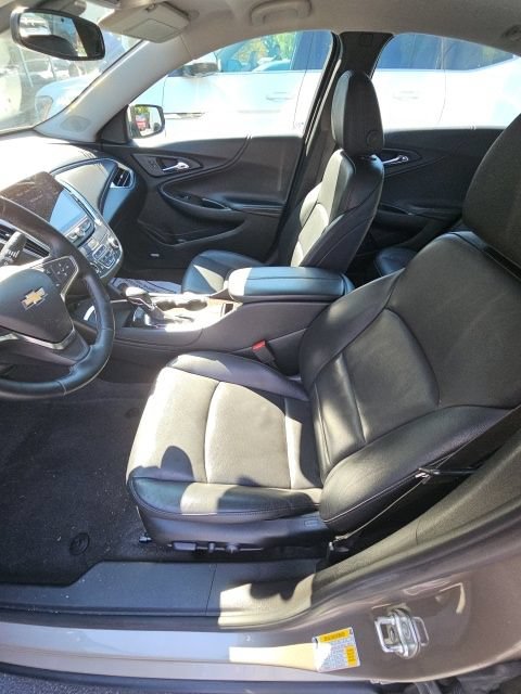 Used 2024 Chevrolet Malibu LT FWD image 11