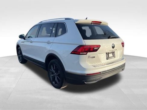 Used 2023 Volkswagen Tiguan SE image 5