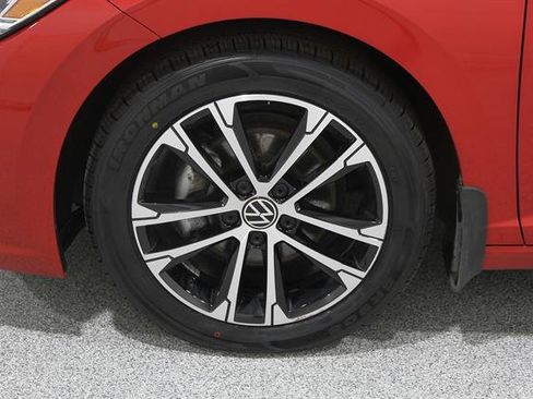 Used 2024 Volkswagen Jetta Sport FWD image 21