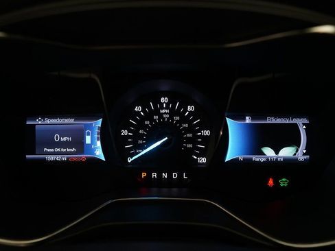 Used 2017 Ford Fusion Titanium image 2