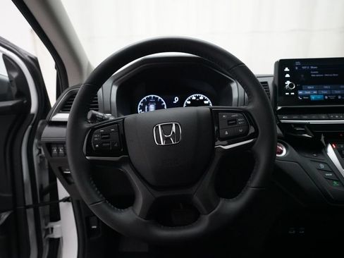 Used 2025 Honda Odyssey EX-L image 4
