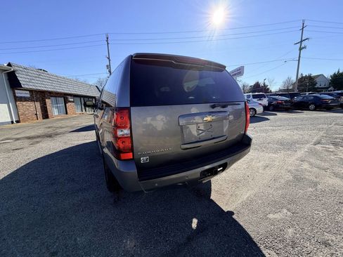 Used 2007 Chevrolet Suburban LT w/ LT Preferred Equipment Group image 15