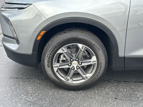 New 2025 Chevrolet Blazer LT w/ Convenience Package image 13