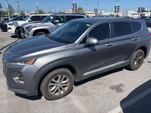 Used 2019 Hyundai Santa Fe SE FWD image 4